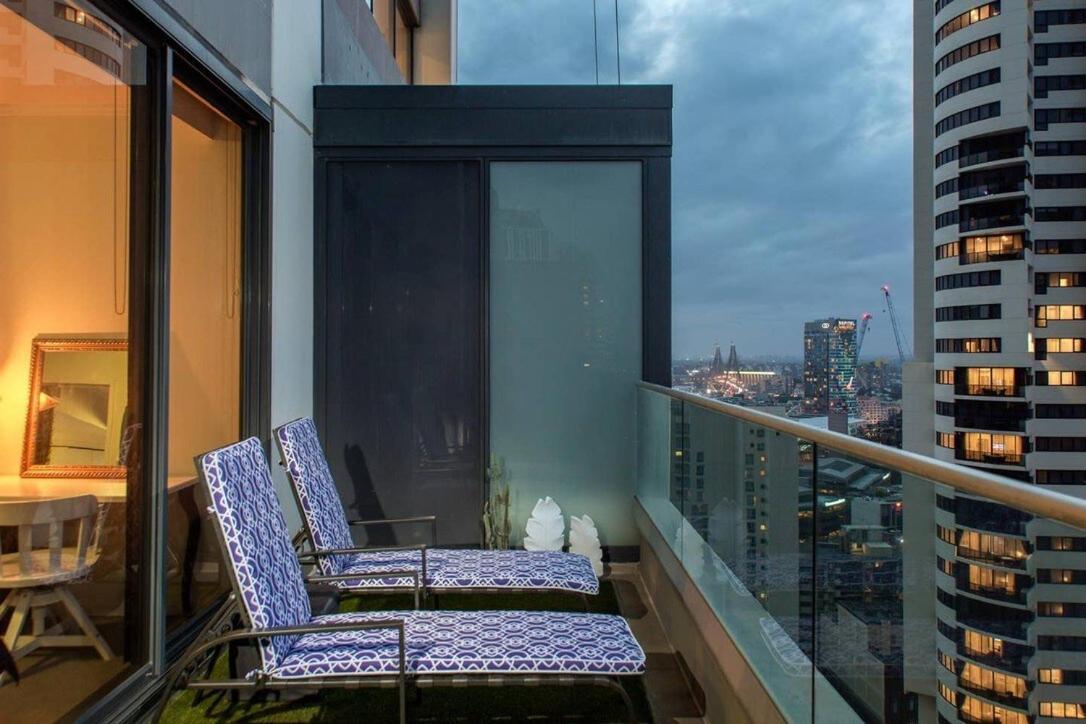 Apartment On Top Of World Tower Sydney